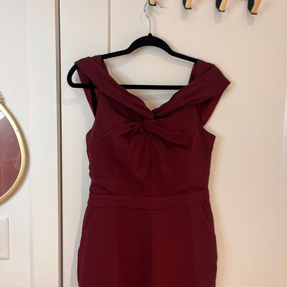 Adelyn Rae Burgundy Off the shoulder Karlie jumpsuit Size Medium - Picture 5 of 10